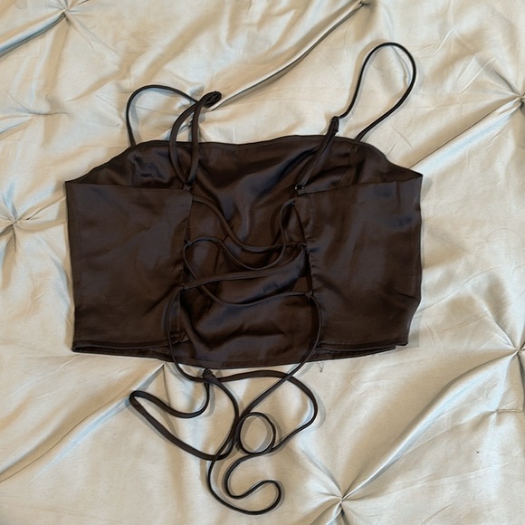 Satin crop top - Picture 2 of 2